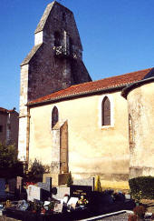 Nef de l'église Saint-Philippe-et-Saint-Jacques et clocher mur vus du sud