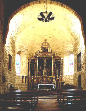 Intérieur vers l'est, église Saint-Laurent de Carcarès
