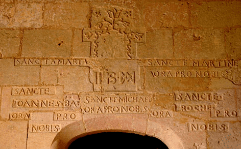 Inscription sur le mur ouest du collatéral nord